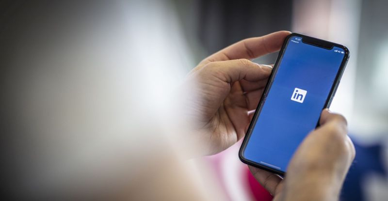 LinkedIn paid advertising